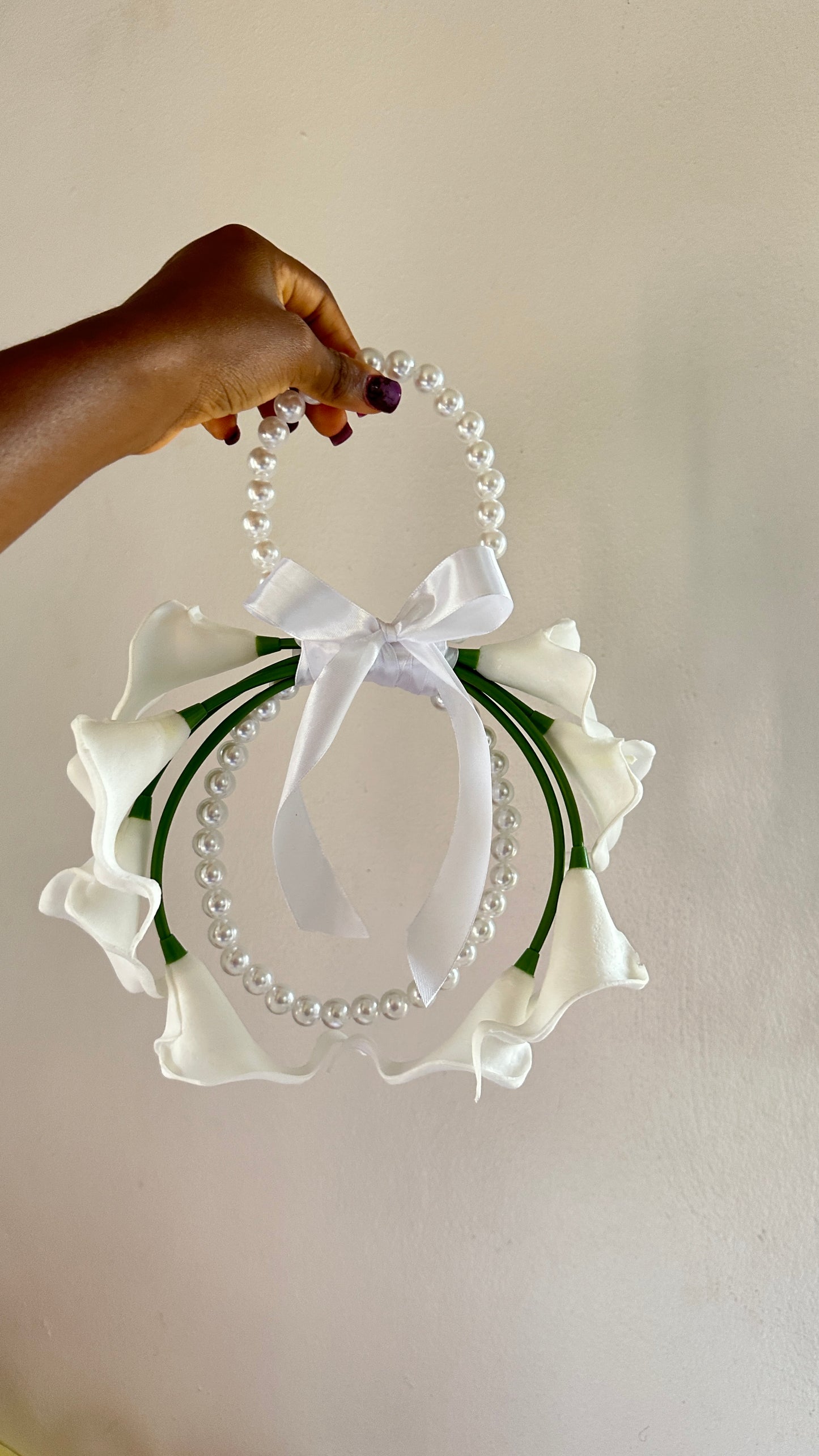 The Lily Swan Bouquet