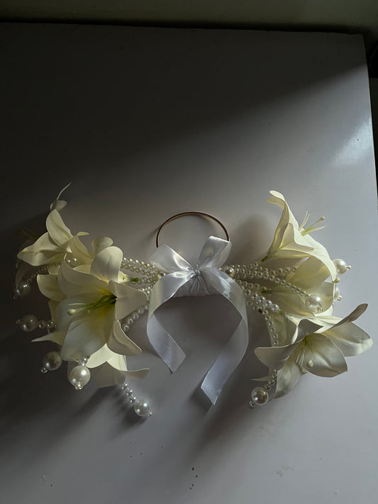 The IVORY BOW bouquet