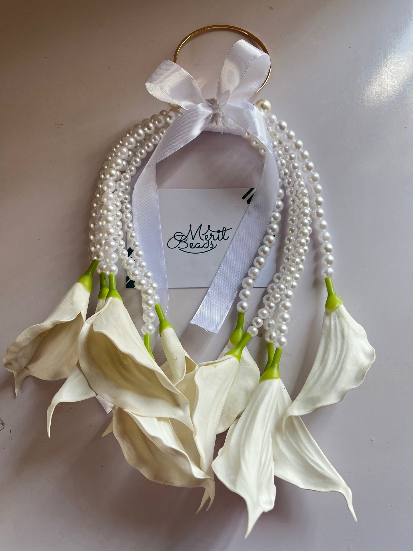 The PEARL WHISPER bouquet
