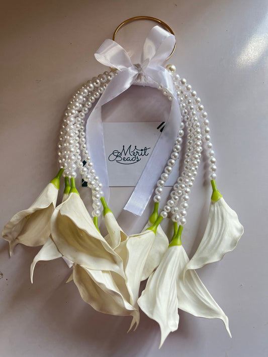 The PEARL WHISPER bouquet