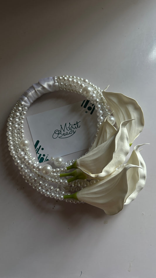 The LILY LOOP bouquet