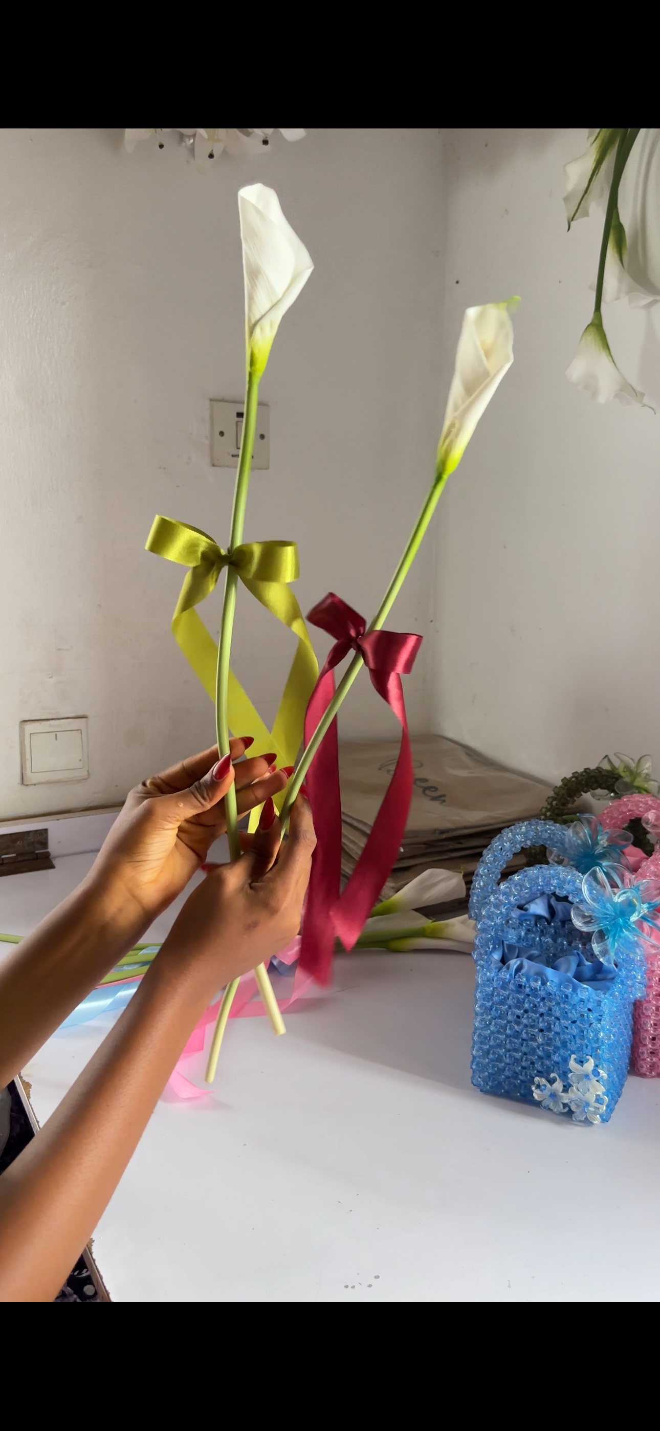 Single stems with bow(for bridesmaids)