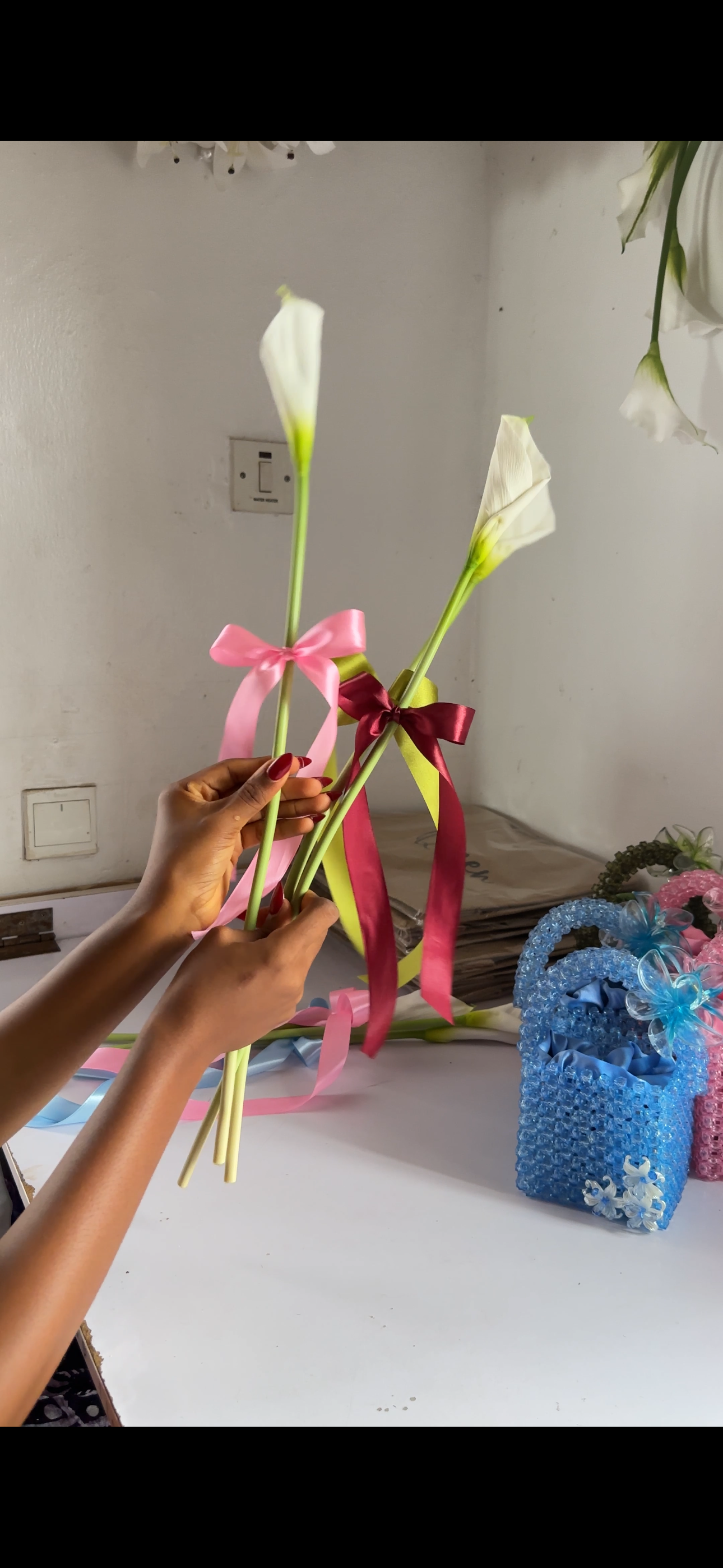 Single stems with bow(for bridesmaids)